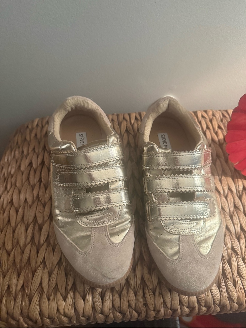 Steve Madden Women’s size 9 Metallic Gold Velcro Sneakers